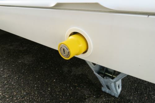 Milenco Caravan Leg Nut Lock β Corner Steady Security Lock (Locks Legs Down, Easy Fit)