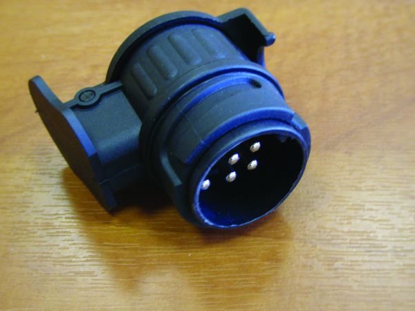 Milenco Adaptor – Lights Only – Car 13-Pin to Caravan 7-Pin (1717)