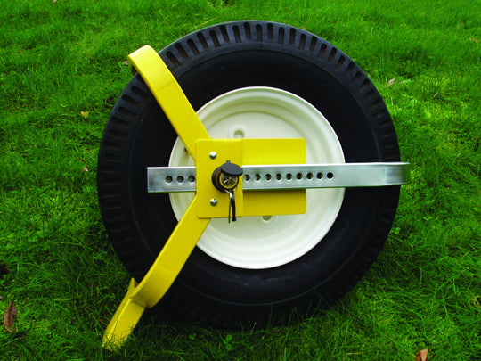 Milenco Lightweight Wheelclamp – Trailer 8"–10" Wheels – Insurance Approved – Code 0970 - Milenco security products offering high-level protection for caravans and motorhomes, including wheel locks, hitchlocks and door locks - My Milenco