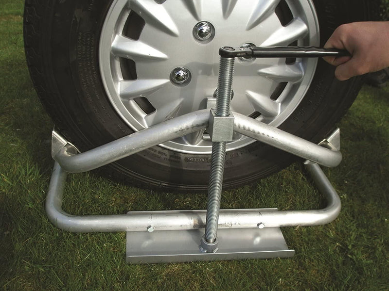 Milenco Lightweight Aluminium Wheel Leveller with Ratchet & Carry Case – 1000kg Per Wheel (Caravan 2000kg / Motorhome 4000kg)