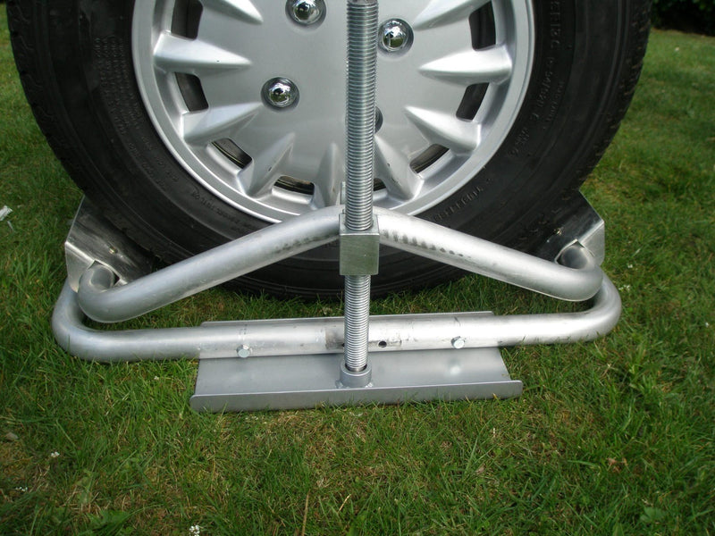 Milenco Lightweight Aluminium Wheel Leveller with Ratchet & Carry Case – 1000kg Per Wheel (Caravan 2000kg / Motorhome 4000kg)