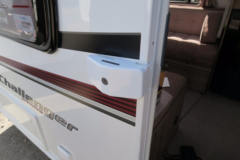 Milenco Door Frame Lock – Triple Pack | High-Security RV/Caravan Locks (Anti-Bump, Locks Open/Closed, 5mm Frame Gap)