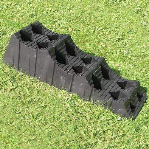 Milenco MGI Maxi T3 Level – Extra-Large 3-Step Caravan & Motorhome Levelling Ramps (High-Grip, 1500kg per Wheel)