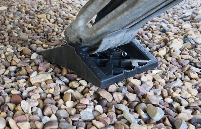 Milenco Stacka Corner Feet (Set of 4) – Rattle-Proof, Spring-Loaded Corner Steady Feet for Caravans
