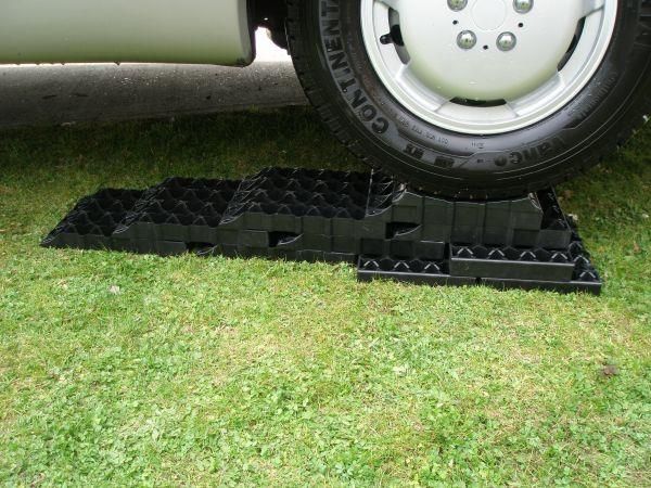 Milenco Stacka Level 6 Superior Levelling System with Tyre Saver and Carry Bag